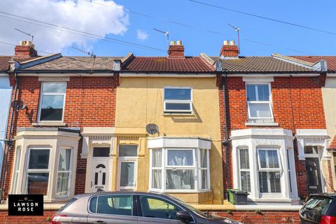 2 bedroom terraced house to rent, Kingsley Road