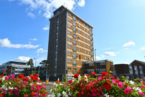 2 bedroom apartment for sale, High Road, Broxbourne EN10