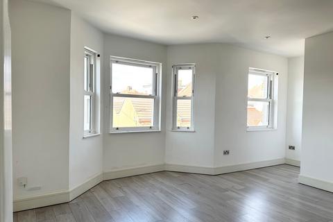 2 bedroom penthouse to rent, Belmont Road, Ramsgate, CT11