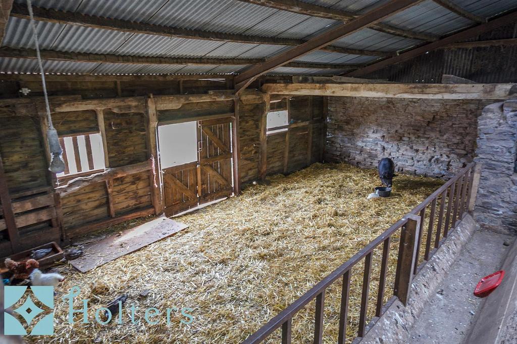 Outbuilding Interior 5.jpg