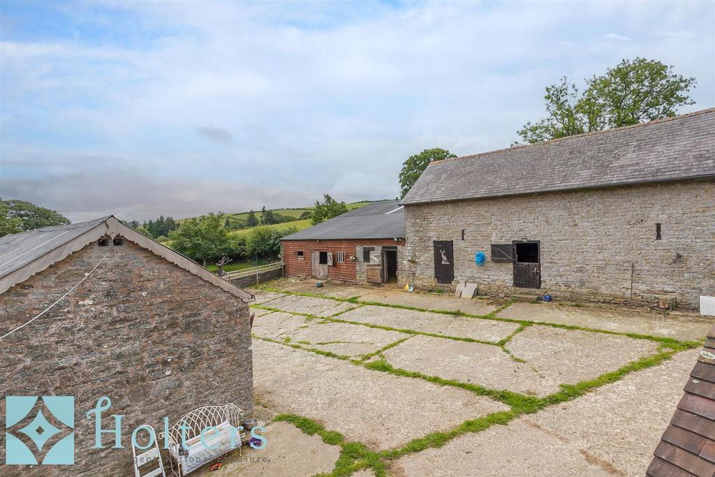 Courtyard View 2.jpg