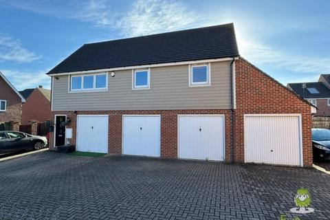 2 bedroom coach house for sale, MERRYWEATHER WAY, BASINGSTOKE, HAMPSHIRE, RG24