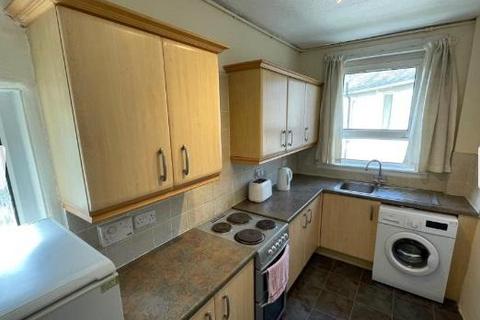 2 bedroom flat to rent, Florida Crescent , Glasgow G42