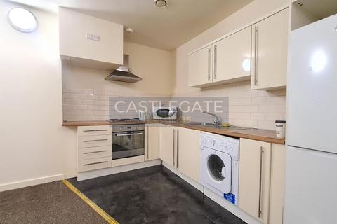 2 bedroom ground floor flat to rent, Chancery Lane, Huddersfield, HD1 2DR