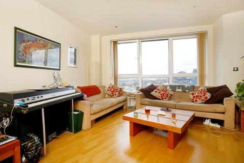 2 bedroom flat to rent, Wards Wharf Approach, Silvertown, London, E16