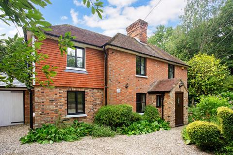 4 bedroom detached house for sale, Harbourne Lane, High Halden, Ashford, Kent, TN26