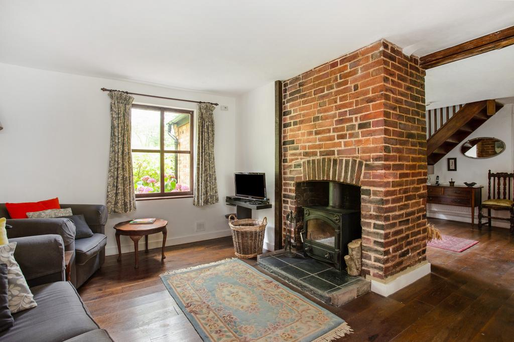 Sitting/Dining Room