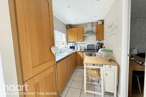 2 bedroom terraced house for sale, Bolsin Drive, Colchester