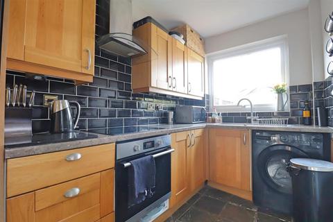 3 bedroom terraced house for sale, Buckwoods Road, Braintree