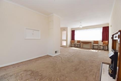 63 Devonshire Green, Farnham Royal, Slough, SL2 3DX