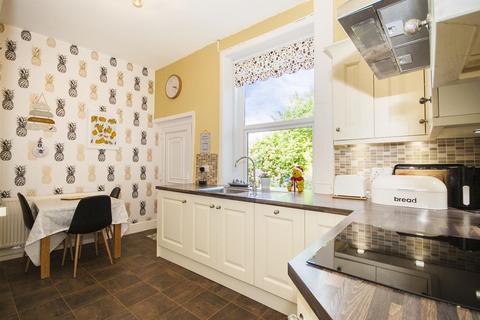 32 Spring Street, Ramsbottom, Bury, BL0 9JQ