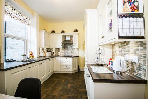 32 Spring Street, Ramsbottom, Bury, BL0 9JQ