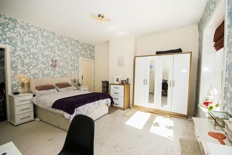 32 Spring Street, Ramsbottom, Bury, BL0 9JQ