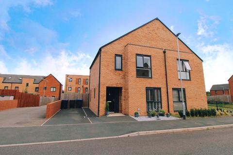 3 bedroom house for sale, Blenheim Close, Daventry