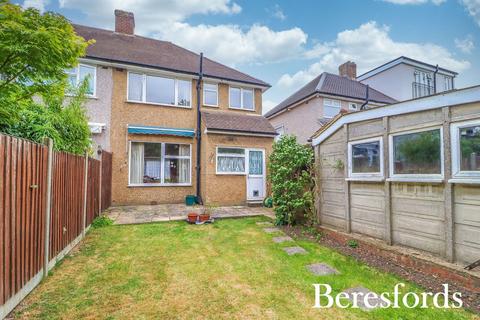 9 Dart Close, Upminster, RM14 1PR