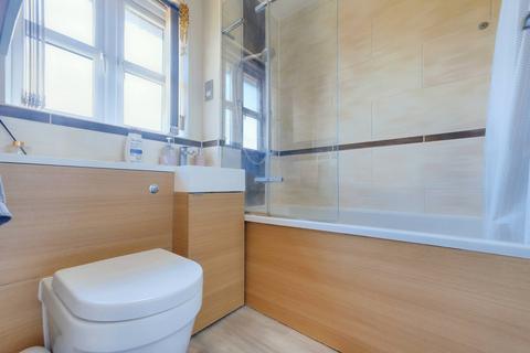 90 Pollards Green, Chelmsford, CM2 6UL