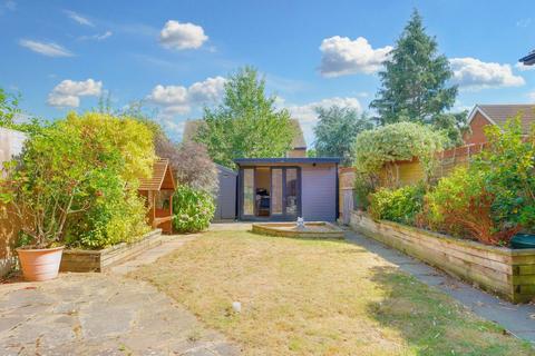 90 Pollards Green, Chelmsford, CM2 6UL