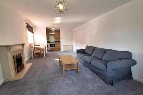 2 bedroom apartment to rent, Basingstoke Road, Reading