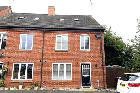 3 bedroom townhouse to rent, Earl Edwin Mews, Whitchurch, Shropshire