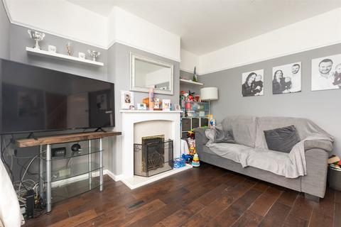 3 bedroom end of terrace house for sale, Second Avenue, Gillingham, Kent