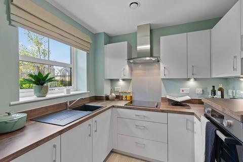 2 bedroom retirement property for sale, Summer Court, Burley in Wharfedale, Ilkley, West Yorkshire, LS29