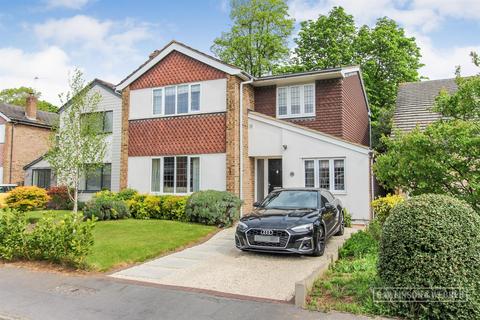 4 bedroom detached house for sale, Parsons Mead, East Molesey KT8