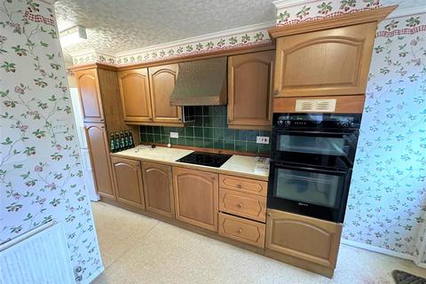 7 Down Street, West Molesey, KT8 2SY