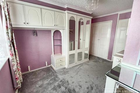 7 Down Street, West Molesey, KT8 2SY