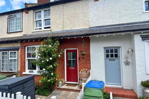 41 School Road, East Molesey, KT8 0DN