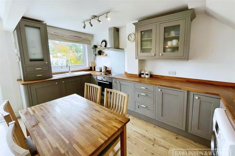 3 bedroom terraced house for sale, Buckingham Gardens, West Molesey KT8