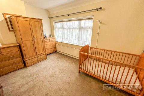 117 First Avenue, West Molesey, KT8 2QP