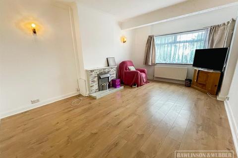 6 Dunstable Road, West Molesey, KT8 2EN