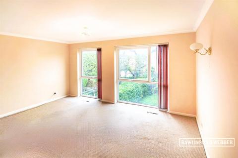 10 Winchilsea Crescent, West Molesey, KT8 1ST