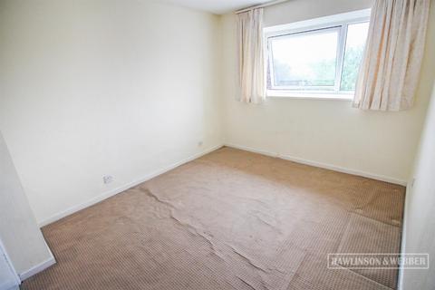 10 Winchilsea Crescent, West Molesey, KT8 1ST