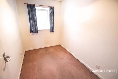 10 Winchilsea Crescent, West Molesey, KT8 1ST