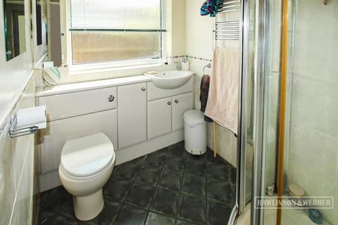 2 Field Close, West Molesey, KT8 2LA