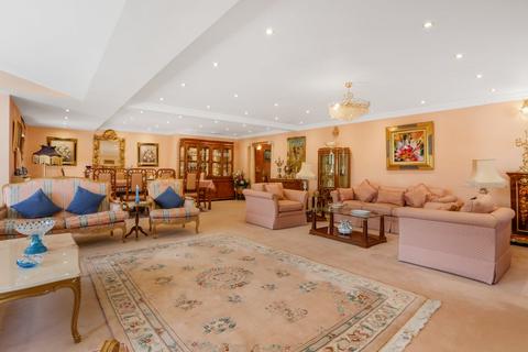 5 bedroom apartment for sale, 108 Lancaster Gate, Paddington W2