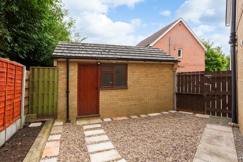 16 Beaufort Close, York, YO10 3LS