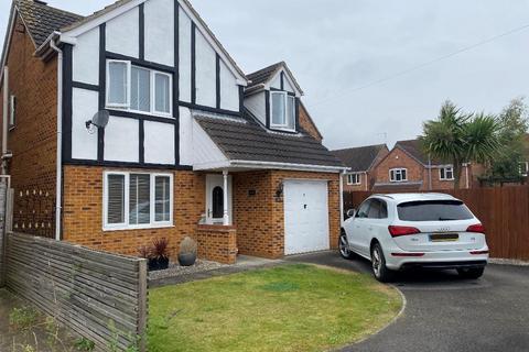 3 bedroom detached house for sale, Santolina Way, Summergroves, Hull, HU4 6QP