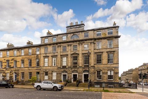 3 bedroom flat for sale, 46/4 Great King Street, New Town, Edinburgh, EH3 6QY