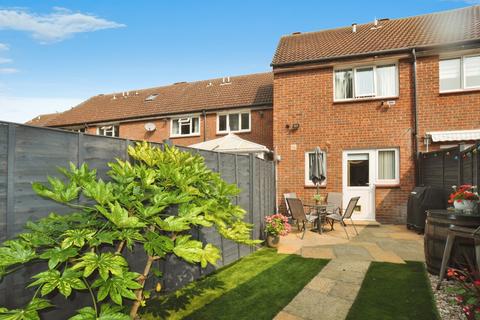 2 bedroom terraced house for sale, Lamb Meadow, Arlesey