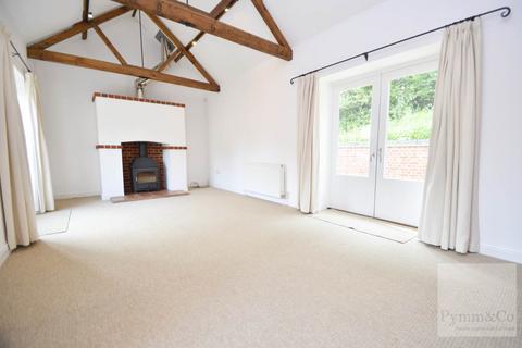 2 bedroom barn conversion to rent, Church Street, Norwich NR9