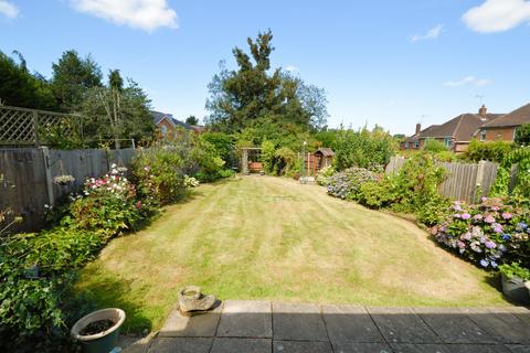 14 Cedar Close, Bagshot, GU19 5AD