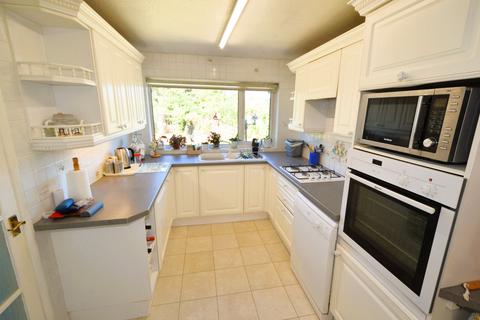 14 Cedar Close, Bagshot, GU19 5AD