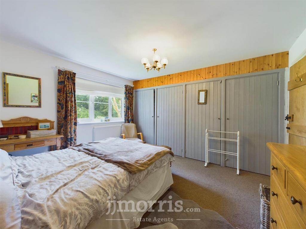 CAM01583 G0-PR0147-STILL008.jpg