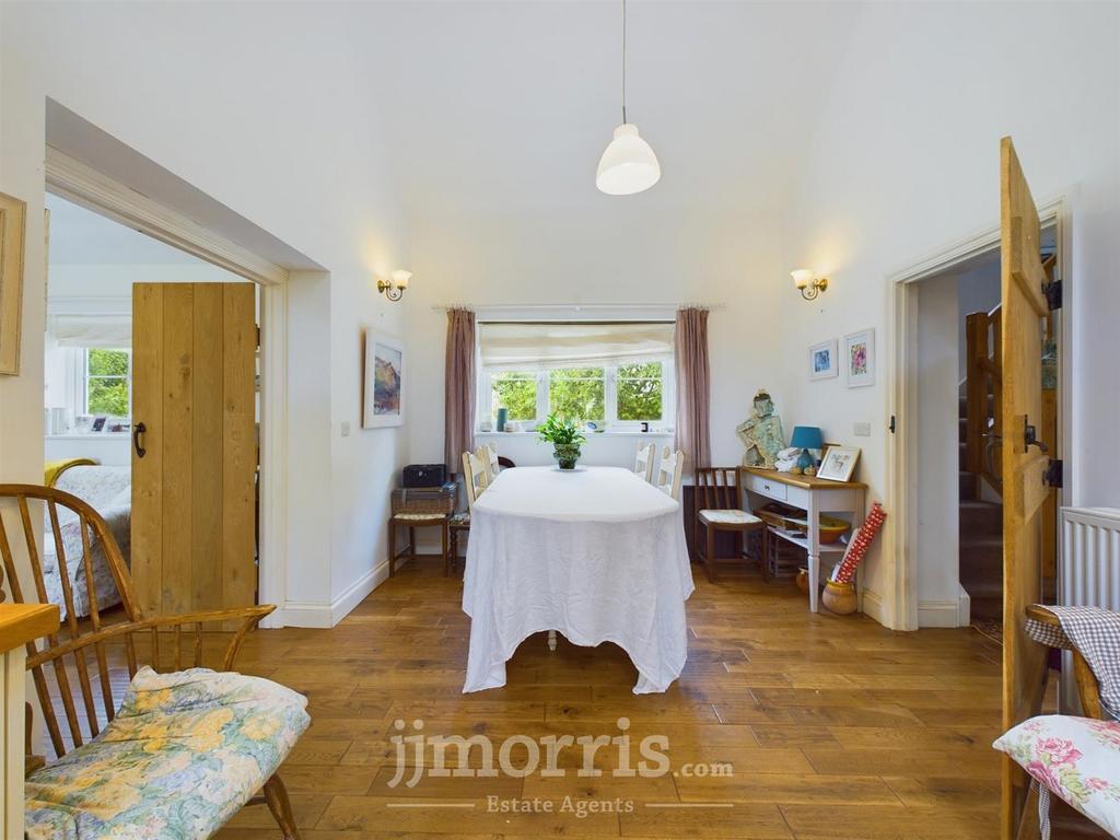 CAM01583 G0-PR0147-STILL004.jpg