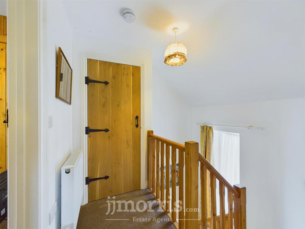 CAM01583 G0-PR0147-STILL012.jpg