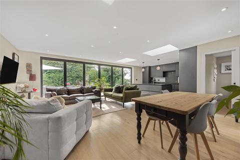 16 Turnpike Drive, Orpington, BR6 7SJ
