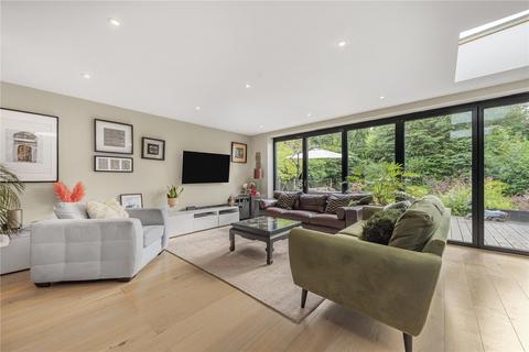16 Turnpike Drive, Orpington, BR6 7SJ