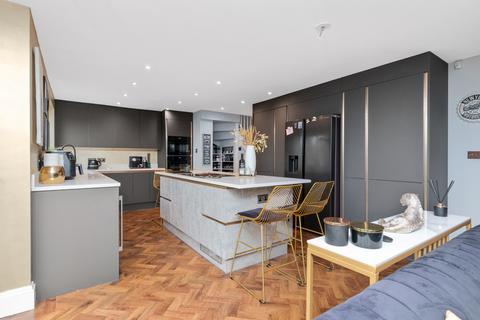 Lautrec Plough Road, Epsom, KT19 9RW